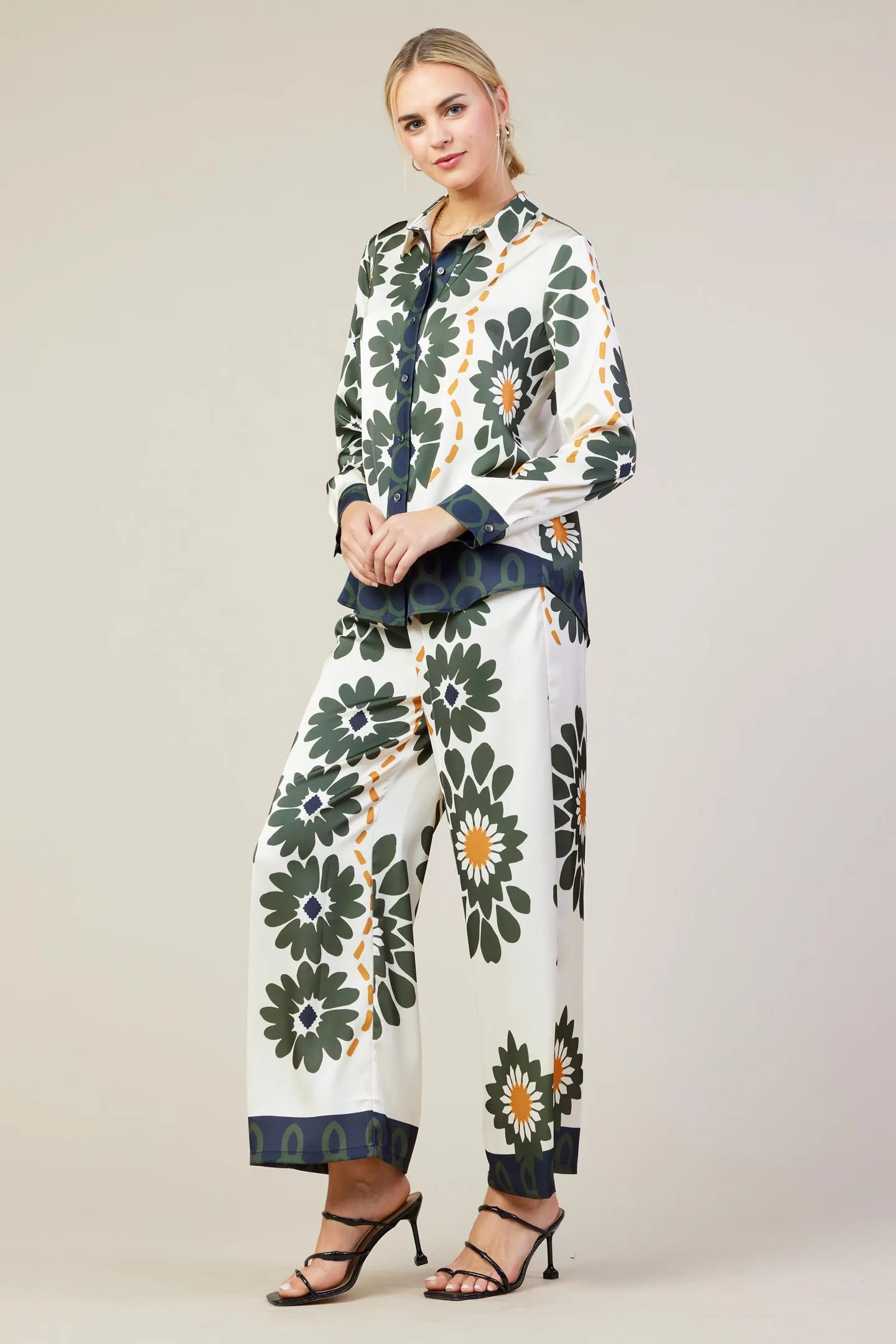 Skies Are Blue Floral Elastic Waistband Printed Pants